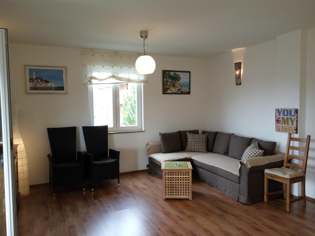 Apartment Asparagus Rovinjsko Selo Esterno foto