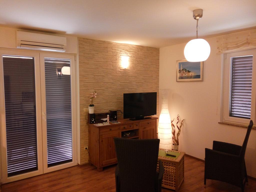 Apartment Asparagus Rovinjsko Selo Esterno foto